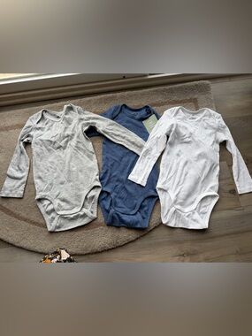 H&M Long Sleeve Bodysuit 3-Pack in White, Gray & Blue